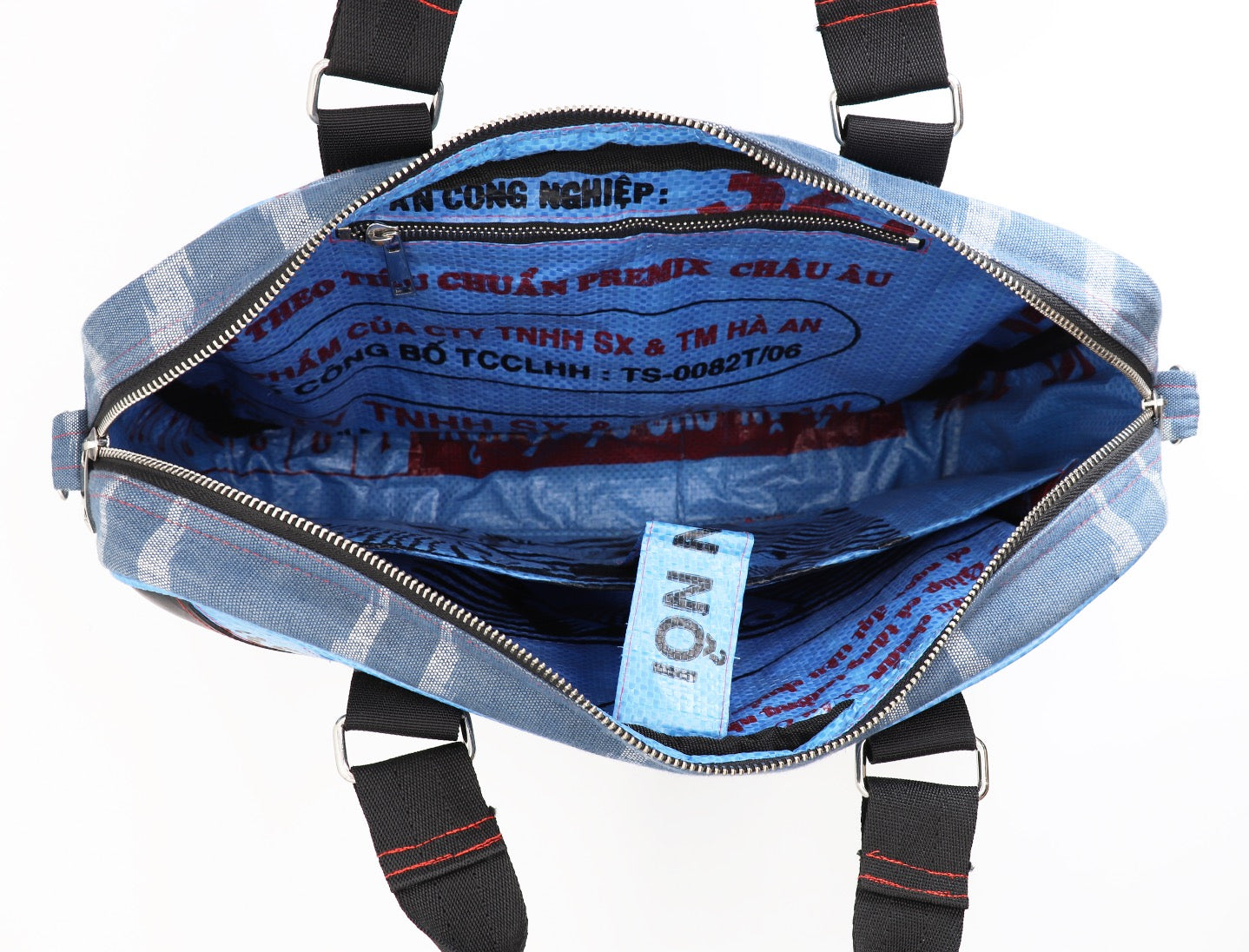 Upcycling Laptoptasche aus handgewebter Baumwolle & Reissack-Futter, Reifenschlauch-Details, Laptop Bag mit Schultergurt