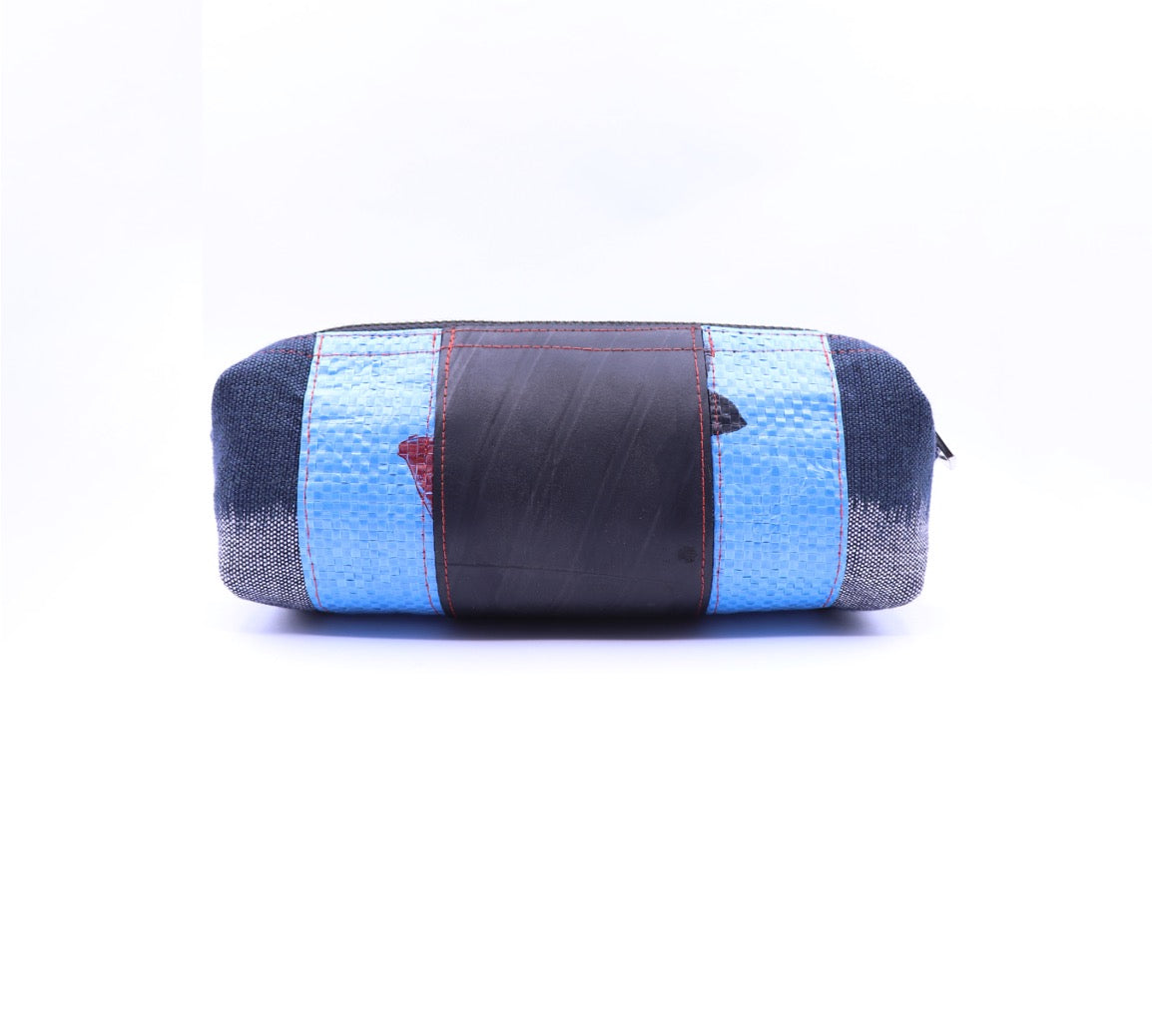 Upcycling Federmäppchen aus handgewebter Baumwolle mit Reissack- & Reifenschlauch-Details